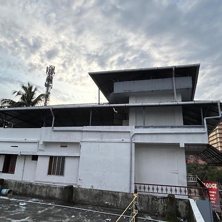 Mukalel Tourist Home Kochi Exterior photo